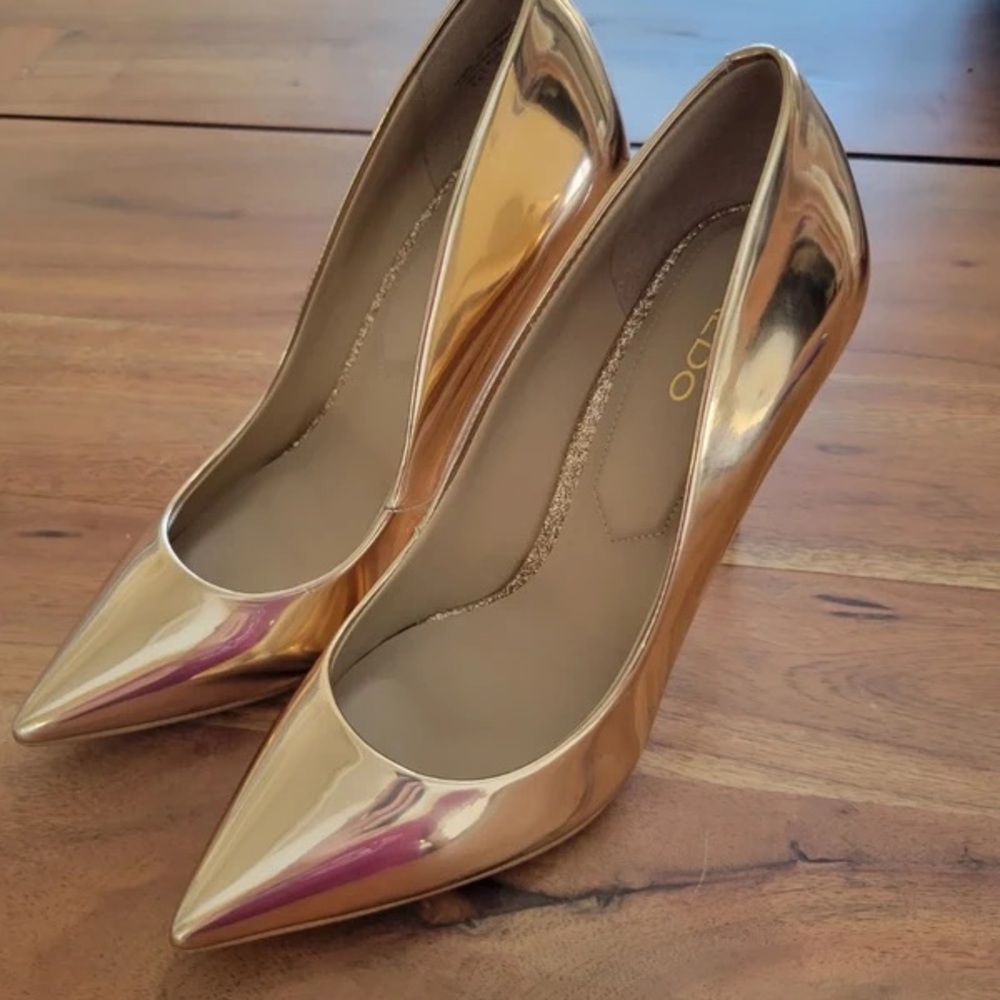 Aldo Metallic Gold Pointed Heels